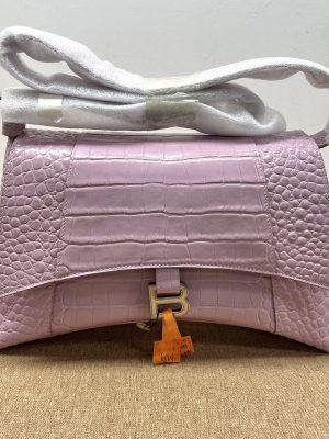 Blush Croc-Embossed Calfskin · 2023 · Impeccable