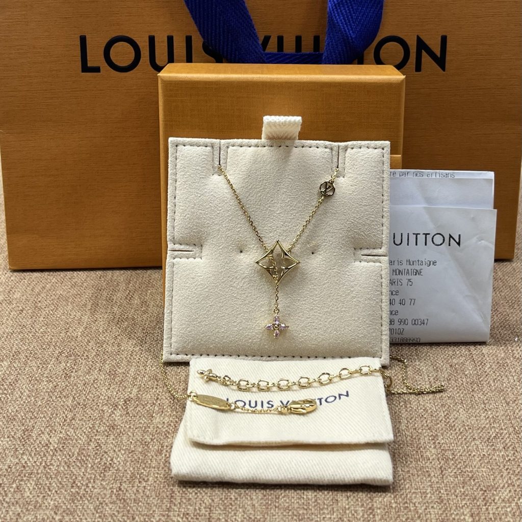 Brand‑New LV Floral Necklace 2025 Receipt