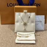 Brand‑New LV Floral Necklace 2025 Receipt
