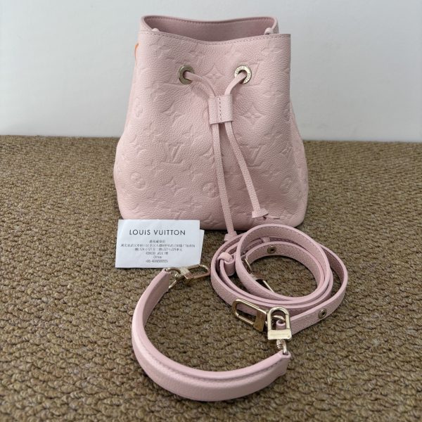 LV Neo Nano Bucket Bag · Like New