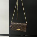 99% New LV Lily WOC, Monogram, Chip Version