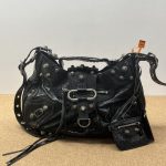 98% New Balenciaga Classic City Black Shoulder Bag