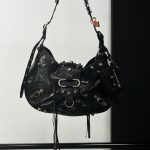 98% New Balenciaga Classic City Black Shoulder Bag