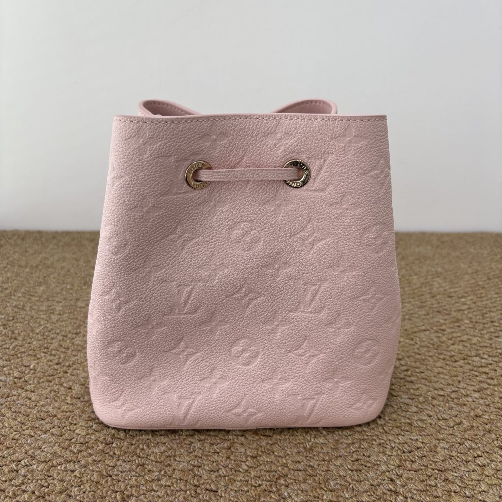 LV Neo Nano Bucket Bag · Like New