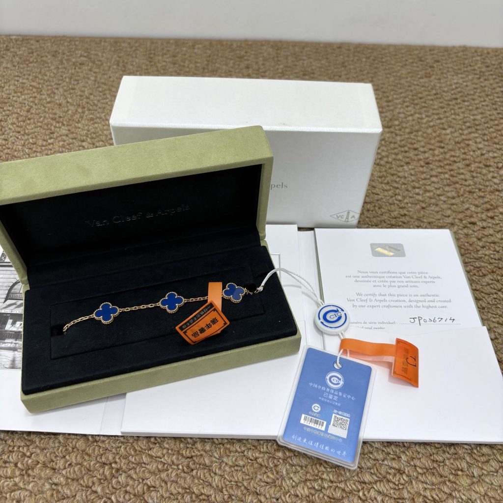 99% New Van cleef Arpels Blue 5‑Motifs Bracelet