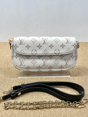 99% New Louis Vuitton Ivy, Dune, Shoulder Bag