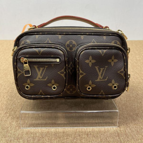 99% New LV Pochette Metis, Monogram, Chip
